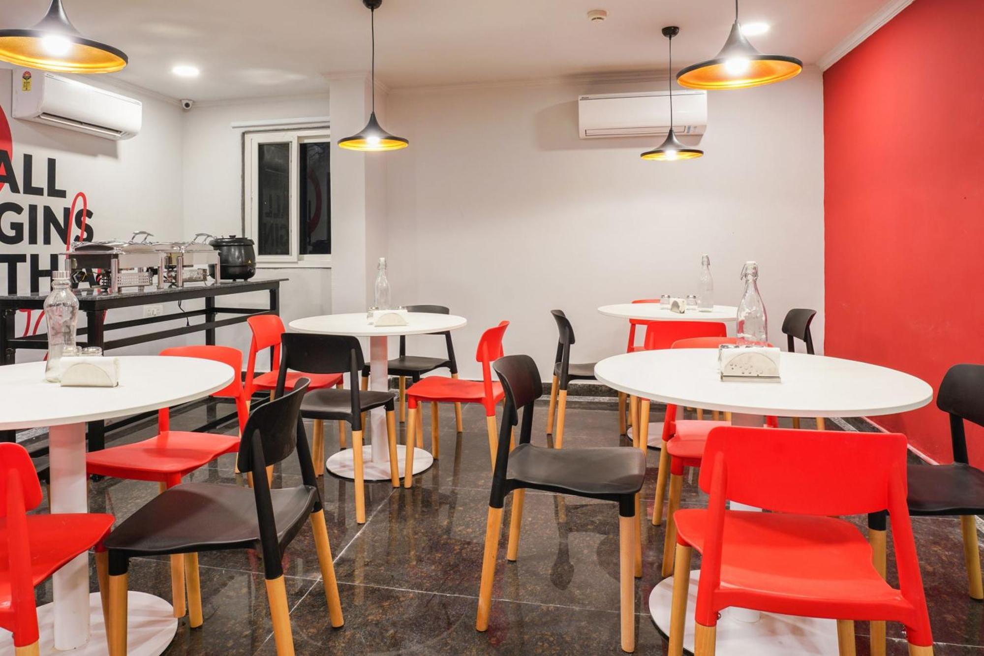 Fabhotel The Cinco Primera - Nr Kbr Park, Banjara Hills Hyderabad Exterior photo