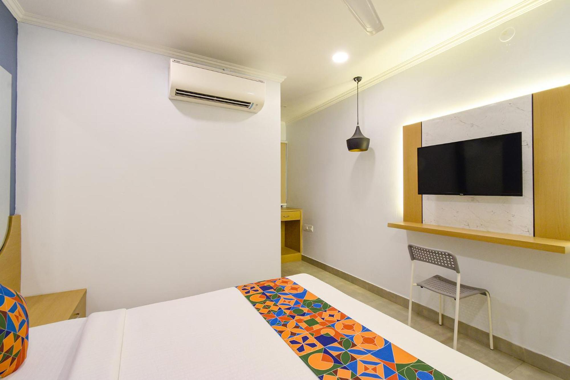 Fabhotel The Cinco Primera - Nr Kbr Park, Banjara Hills Hyderabad Exterior photo