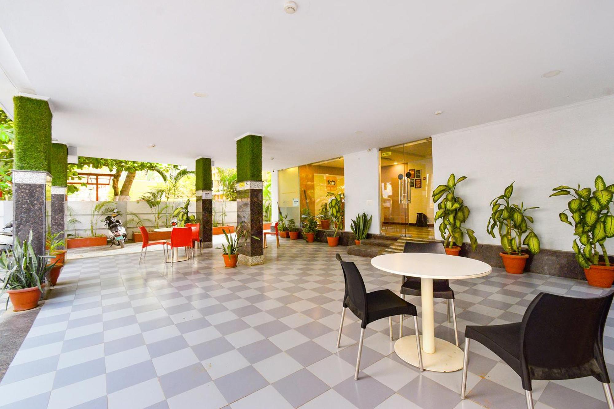 Fabhotel The Cinco Primera - Nr Kbr Park, Banjara Hills Hyderabad Exterior photo