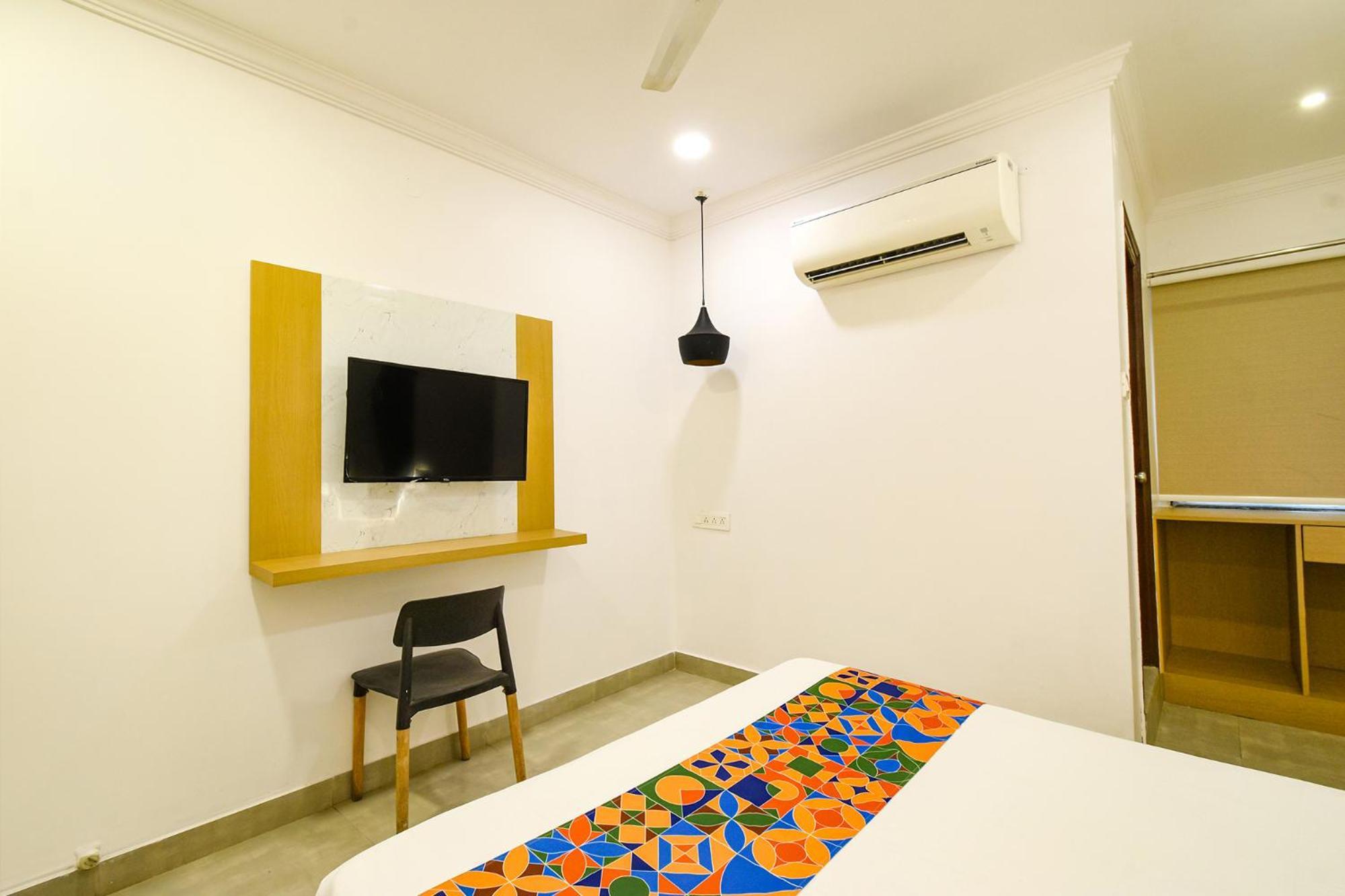Fabhotel The Cinco Primera - Nr Kbr Park, Banjara Hills Hyderabad Exterior photo